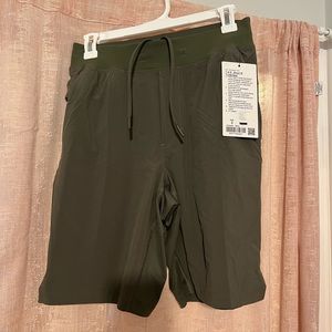 LULU LEMON T.H.E Short 9” *Linerless